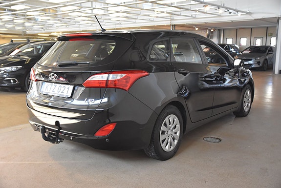 Hyundai i30 3 of 12