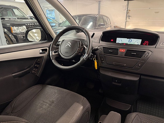 Citroen Grand C4 Picasso 18 of 27