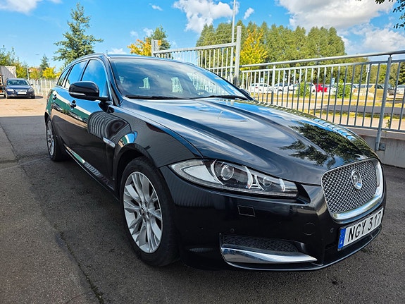 Jaguar XF