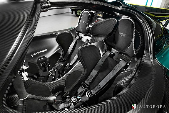 Aston Martin Valkyrie 9 of 10