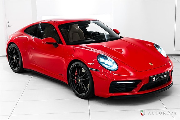 Porsche 911 Carrera 4 GTS