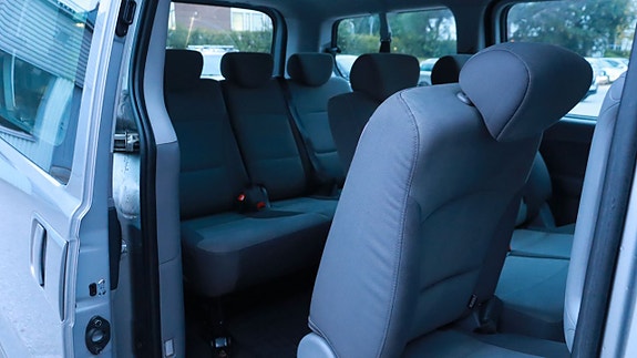 Hyundai H-1 10 of 21
