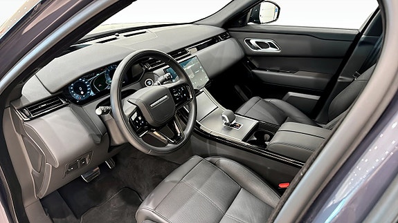 Land Rover Range Rover Velar 14 of 14