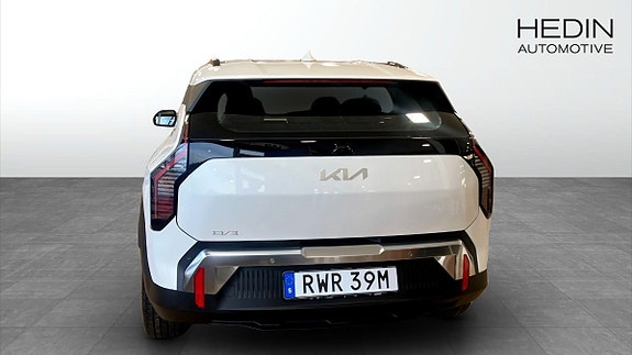 Kia EV3 5 of 5