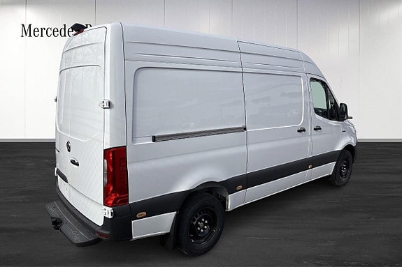 Mercedes-Benz Sprinter 208 4 of 5