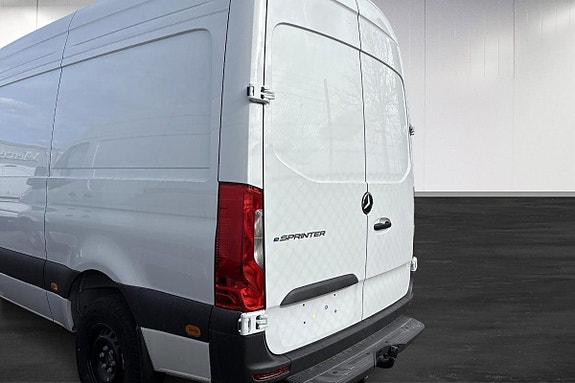 Mercedes-Benz Sprinter 208 3 of 5