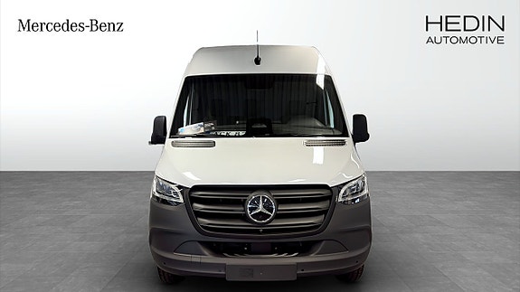 Mercedes-Benz eSprinter 414 8 of 9