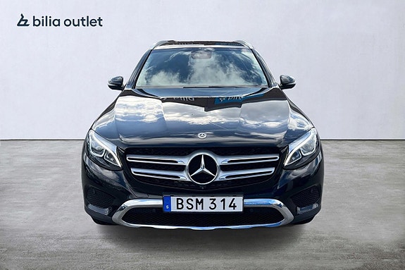 Mercedes-Benz GLC350 e 9 of 26