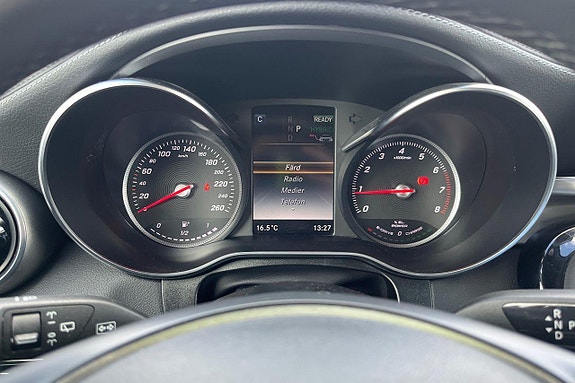 Mercedes-Benz GLC350 e 15 of 26