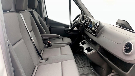 Mercedes-Benz Sprinter 412 4 of 9