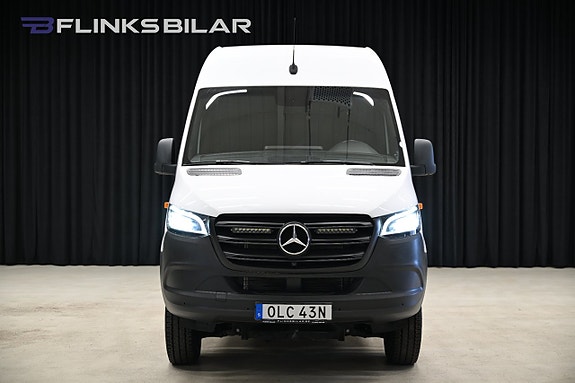 Mercedes-Benz Sprinter 319 4 of 5