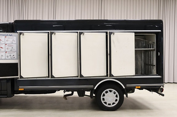 Ford Transit 5 of 5