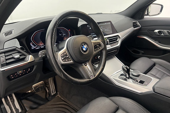 BMW 320 9 of 28