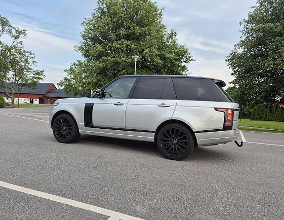 Land Rover Range Rover 23 of 30