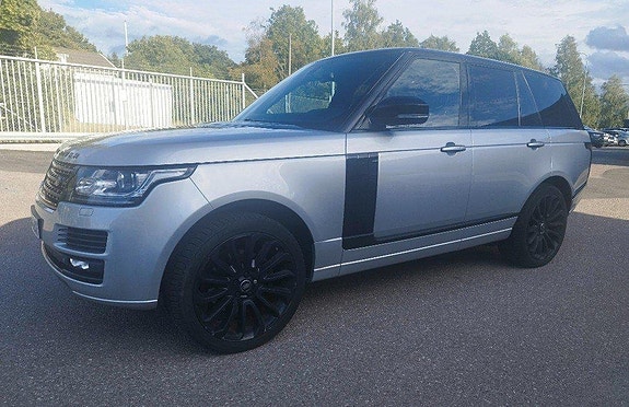 Land Rover Range Rover 27 of 30