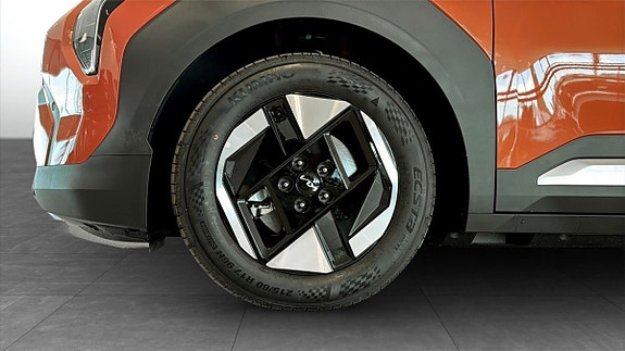 Kia EV3 7 of 12