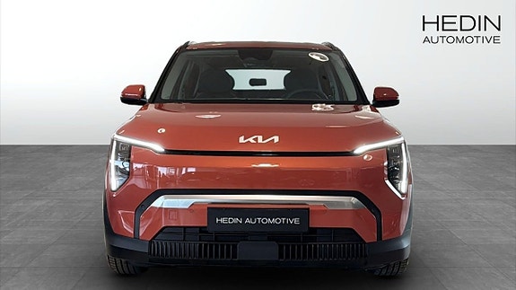 Kia EV3 4 of 12