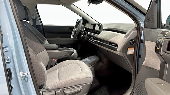 Kia EV3 8 of 11