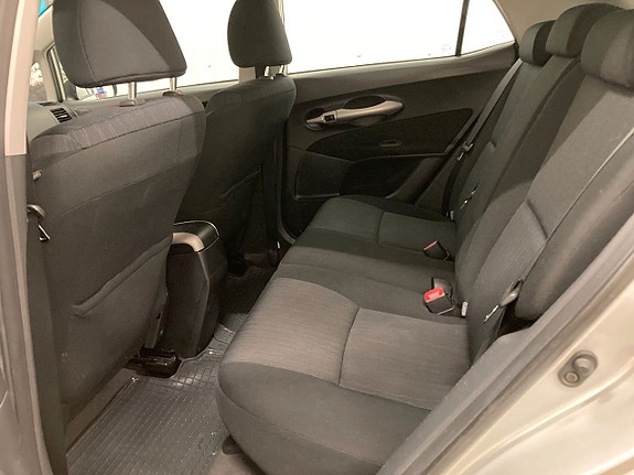 Toyota Auris 3 of 5