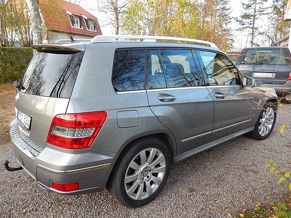 Mercedes-Benz GLK220 11 of 22