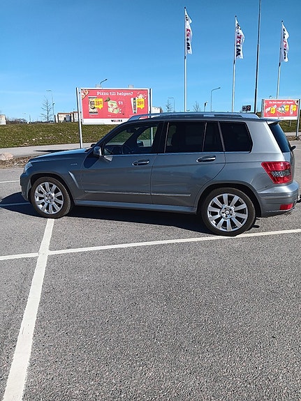 Mercedes-Benz GLK220 5 of 22