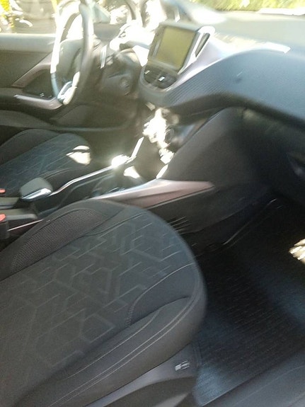 Peugeot 2008 11 of 24