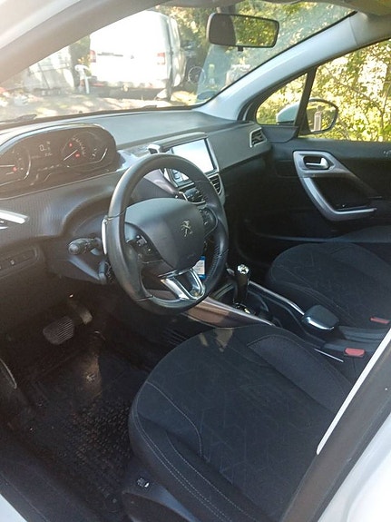 Peugeot 2008 10 of 24