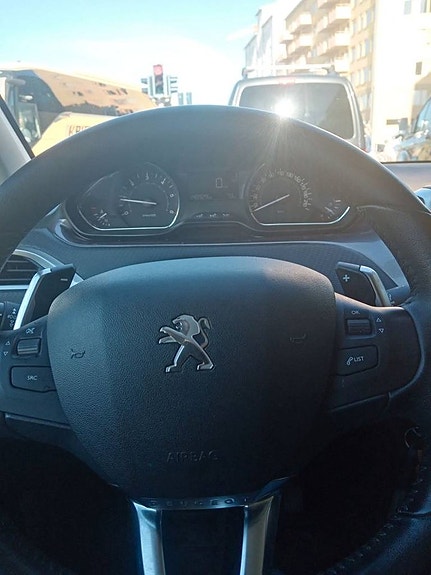 Peugeot 2008 18 of 24