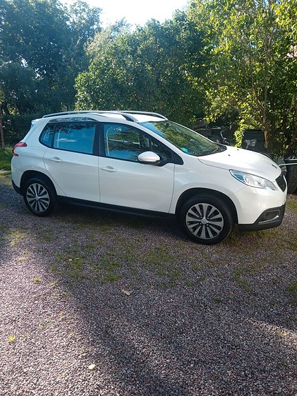 Peugeot 2008 23 of 24
