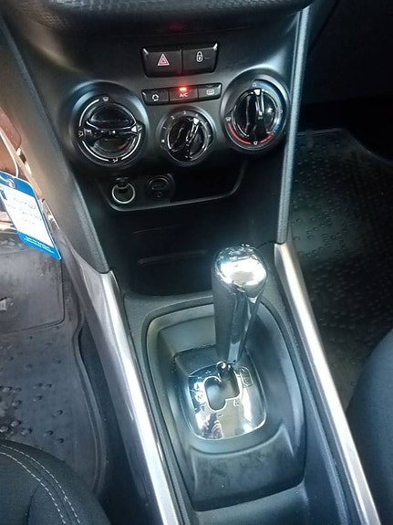 Peugeot 2008 15 of 24