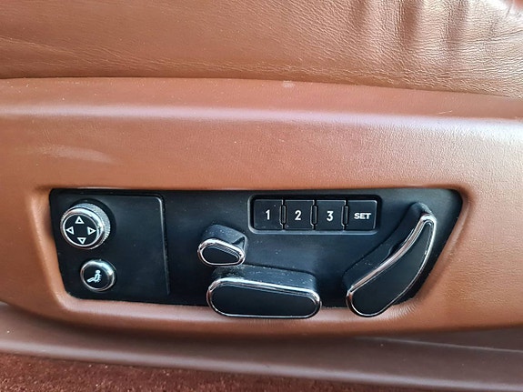 Bentley Continental GT 24 of 27