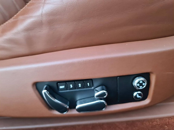 Bentley Continental GT 27 of 27