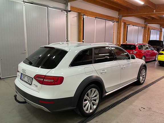 Audi A4 allroad 11 of 15