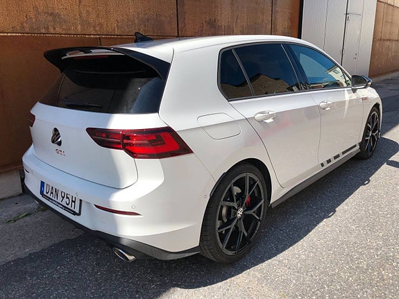 Volkswagen Golf VIII 6 of 19