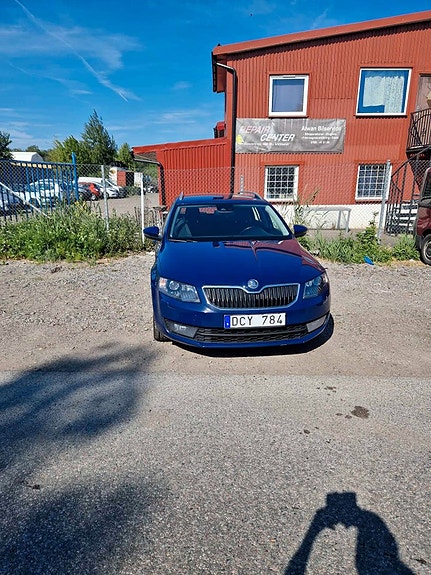 Skoda Octavia 3 of 5