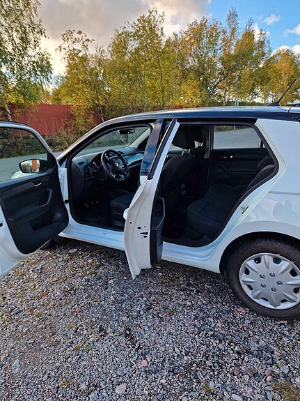 Skoda Fabia 6 of 12