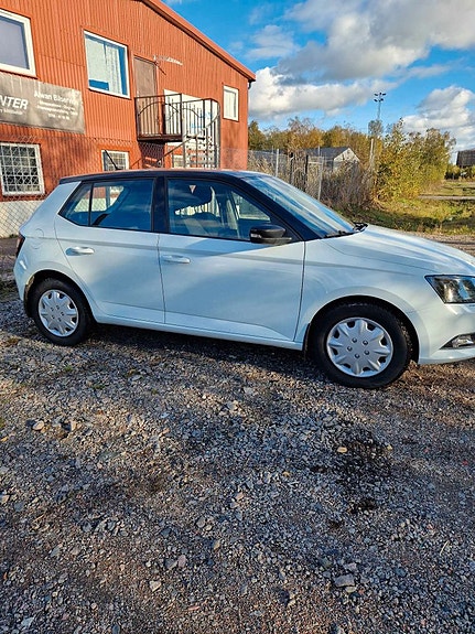 Skoda Fabia 3 of 12
