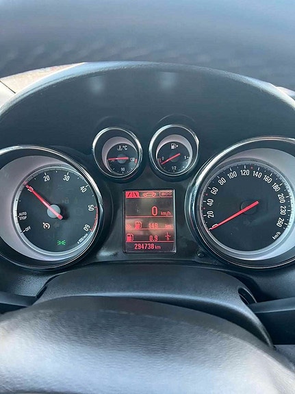 Opel Astra 12 of 13