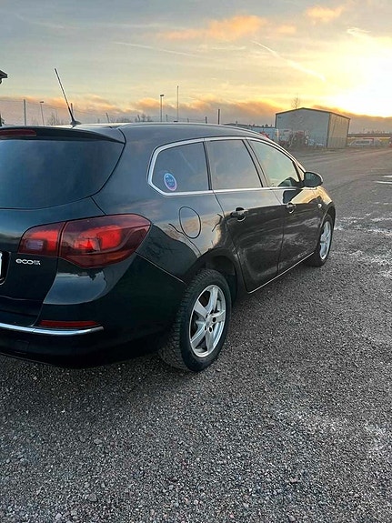Opel Astra 5 of 5