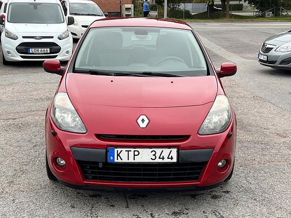 Renault Clio 2 of 18