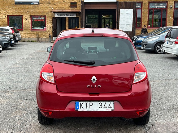 Renault Clio 6 of 18