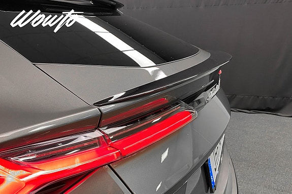 Lamborghini Urus 26 of 26