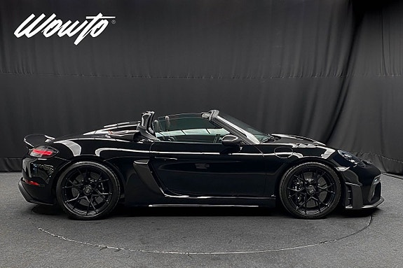 Porsche 718 Spyder RS 4 of 5