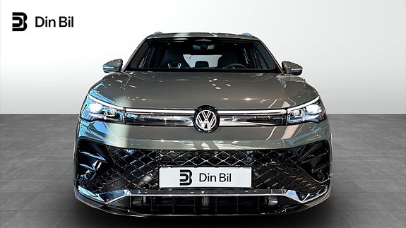 Volkswagen Tiguan 4 of 5