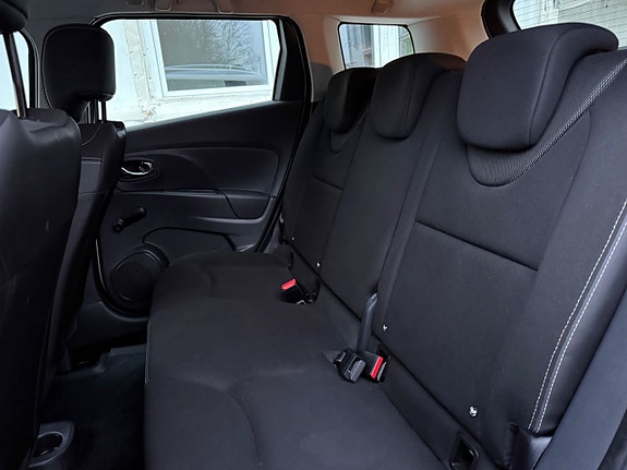 Renault Clio 14 of 22
