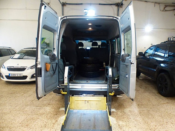 Ford Transit 15 of 16