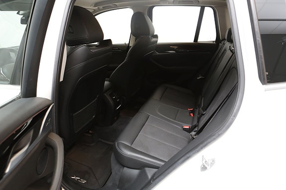 BMW X3 20 of 22