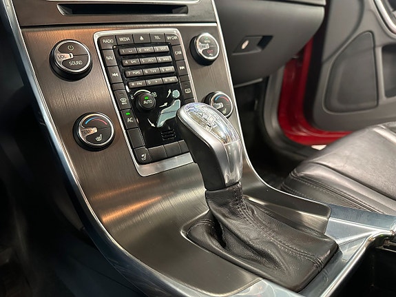 Volvo S60 13 of 18
