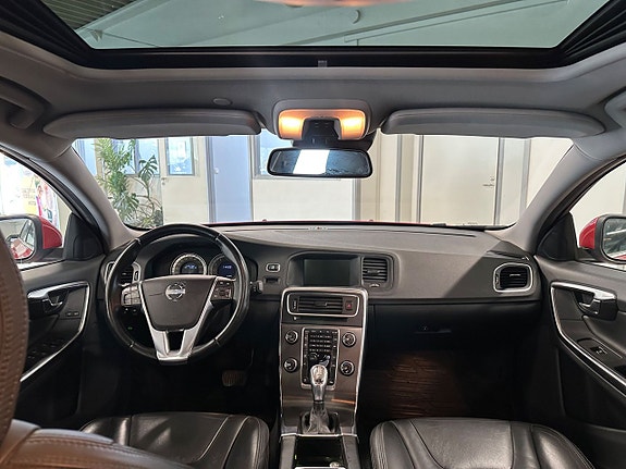 Volvo S60 8 of 18