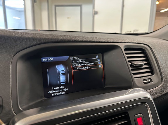 Volvo S60 18 of 18